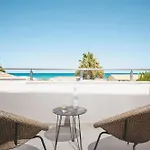 Apartahotel Palm Tree Suites, By Zantewize