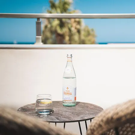 Palm Tree Suites, By Zantewize 4*