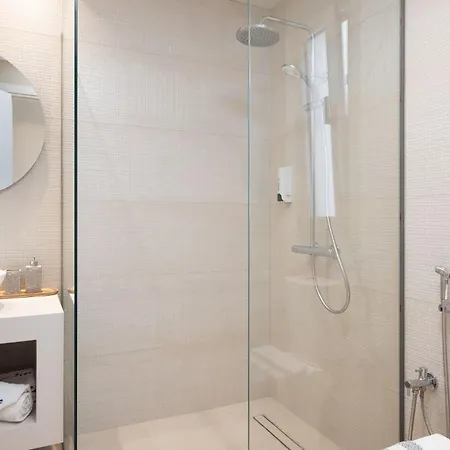 Palm Tree Suites, By Zantewize 4* אליקס