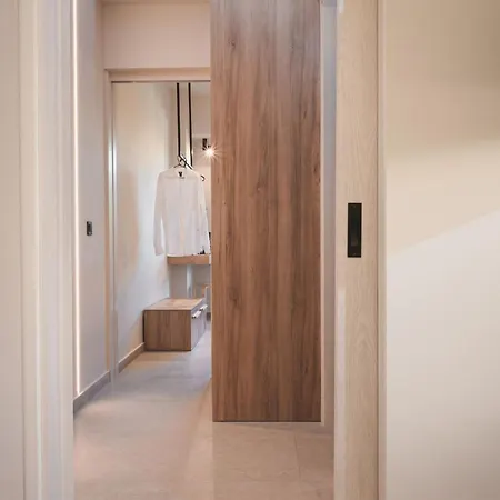 Palm Tree Suites, By Zantewize 4*