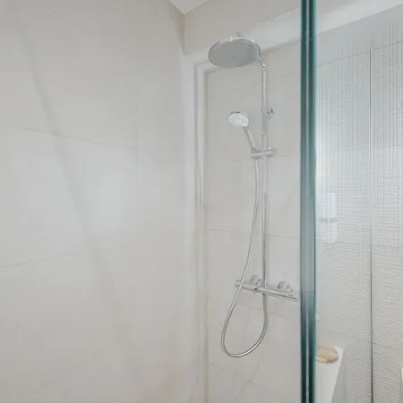 Palm Tree Suites, By Zantewize